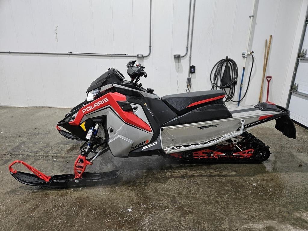 Polaris INDY VR1 850 MATRYS 2021 à vendre