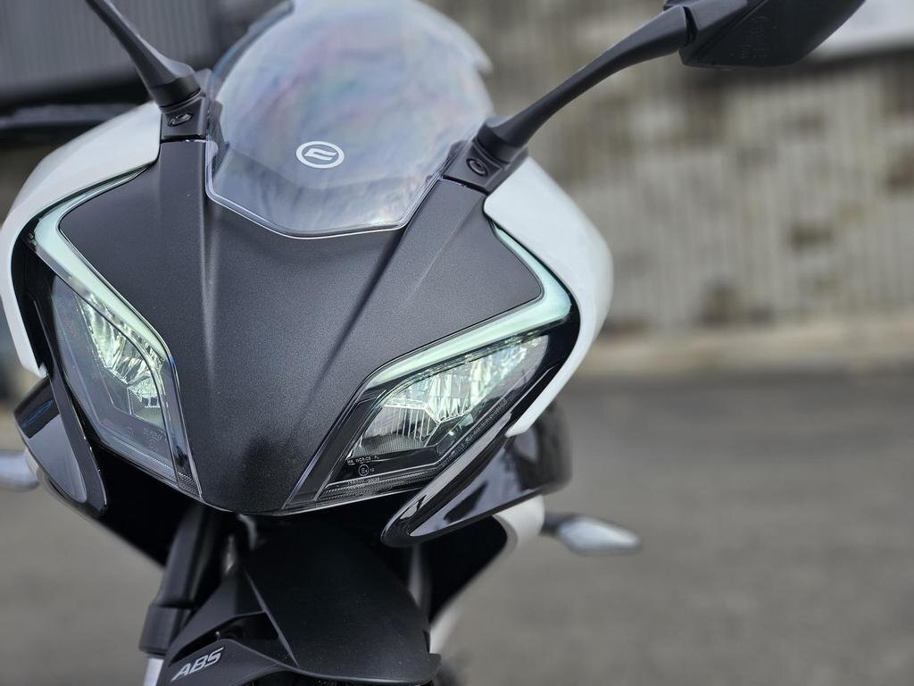 CFMOTO 300 SS 2024 à vendre