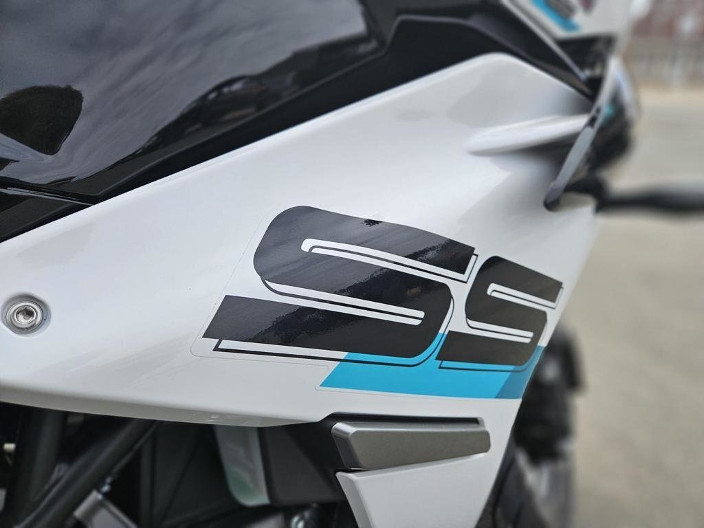 CFMOTO 300 SS 2024 à vendre