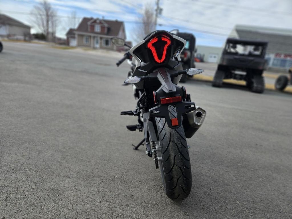 CFMOTO 300 SS 2024 à vendre