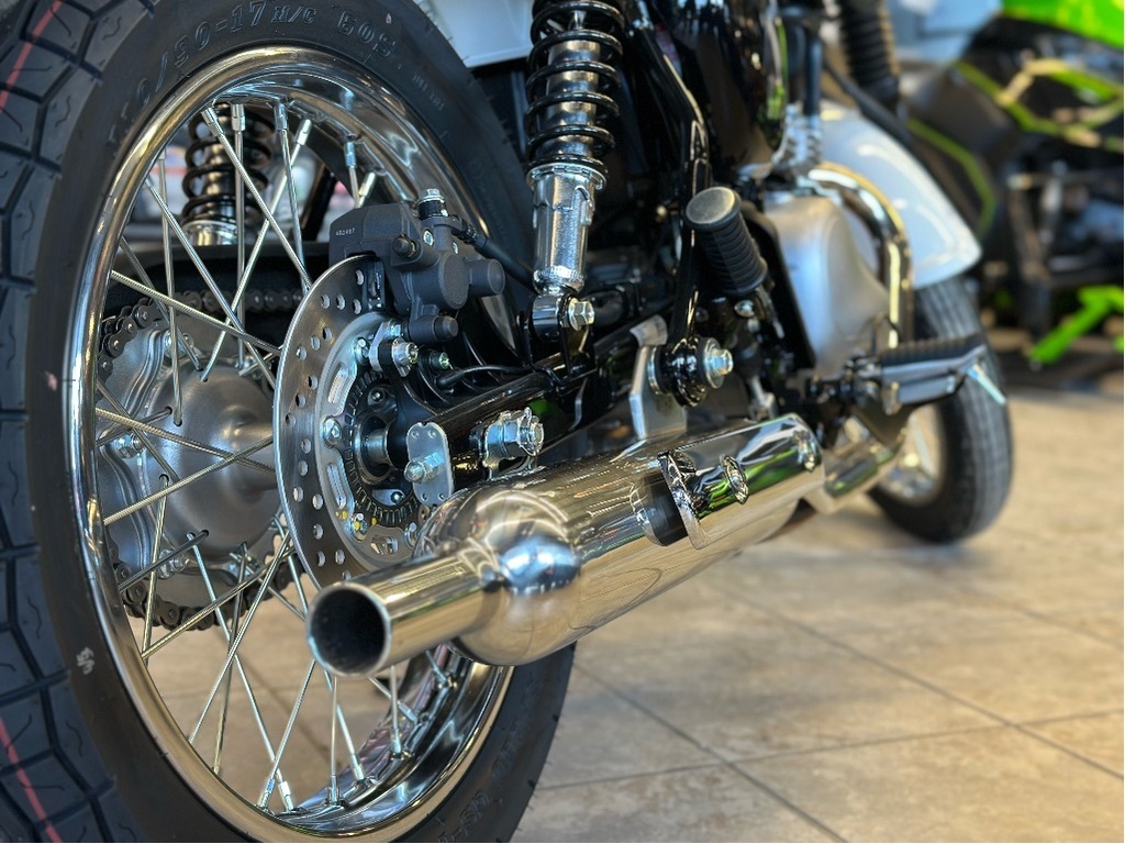 Kawasaki W230 2025 à vendre