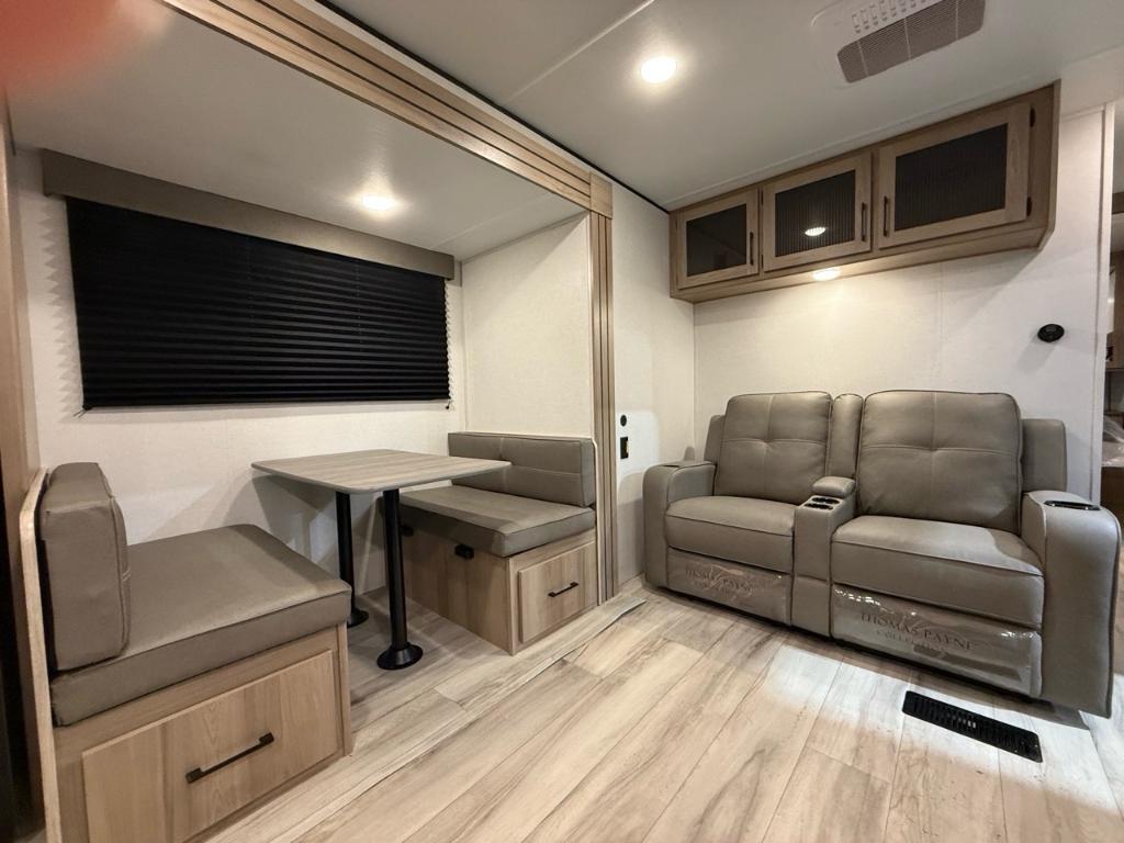 Coleman Lantern 25REX 2025 à vendre