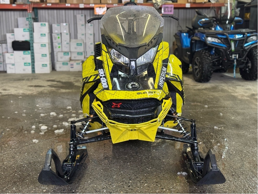 Ski-Doo SUMMIT X EXPERT 850 174 2021 à vendre