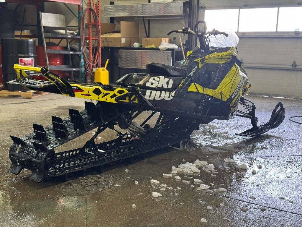 Ski-Doo SUMMIT X EXPERT 850 174 2021 à vendre