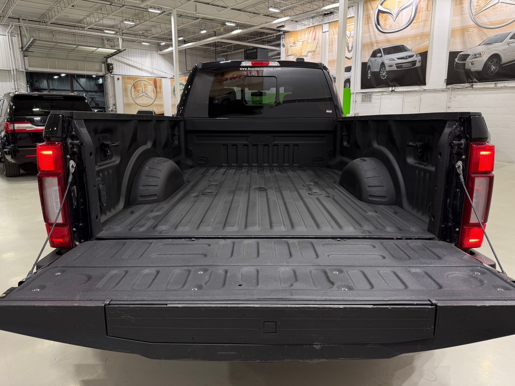 Ford F-350 LARIAT DRW CUIR TOIT NAV 4X4 2021 à vendre