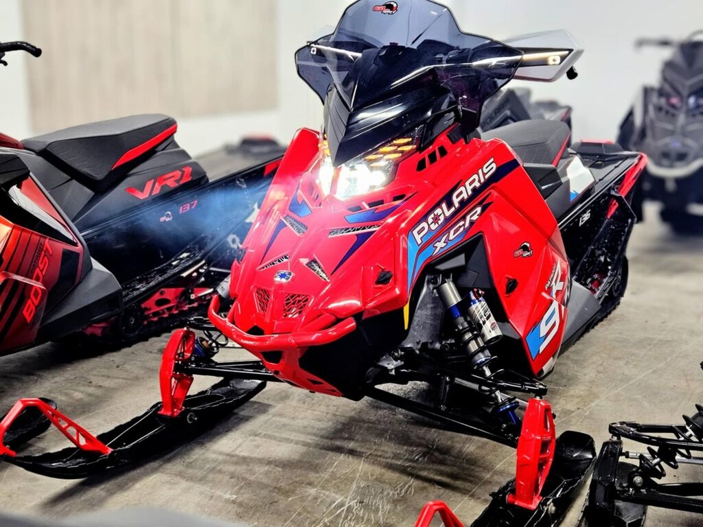 Polaris 9R INDY XCR 136 2025