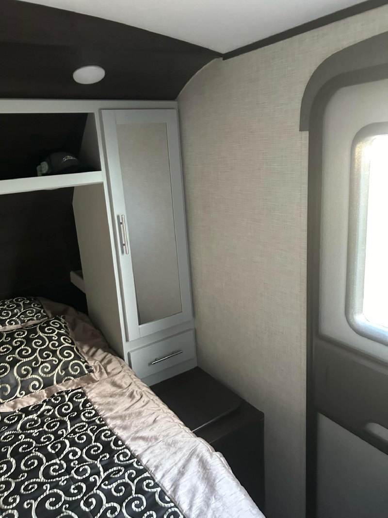 ROULOTTE KEYSTONE BULLET PREMIER 26UDP 2020 26 PIEDS QUALITÉ SUPÉRIEURE * VENTE DE PARTICULIER * à vendre