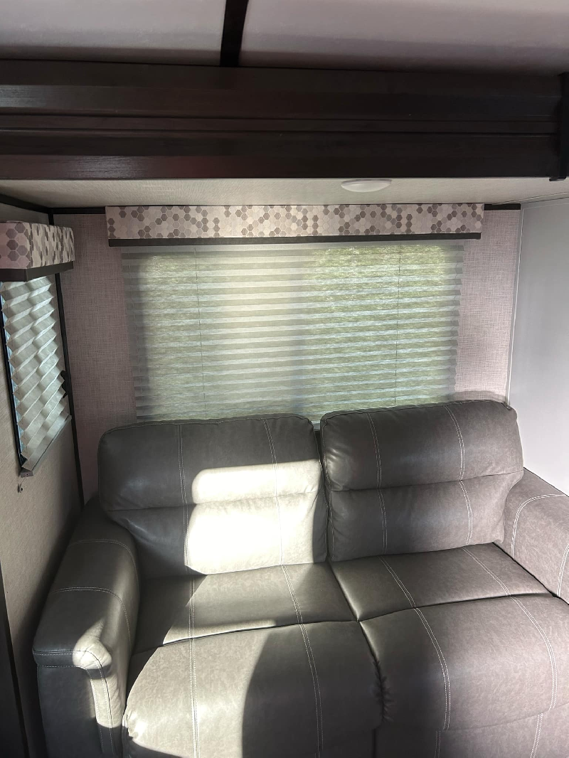 ROULOTTE KEYSTONE BULLET PREMIER 26UDP 2020 26 PIEDS QUALITÉ SUPÉRIEURE * VENTE DE PARTICULIER * à vendre