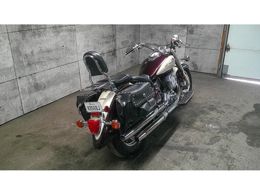 Yamaha V-Star 1100 2000 à vendre