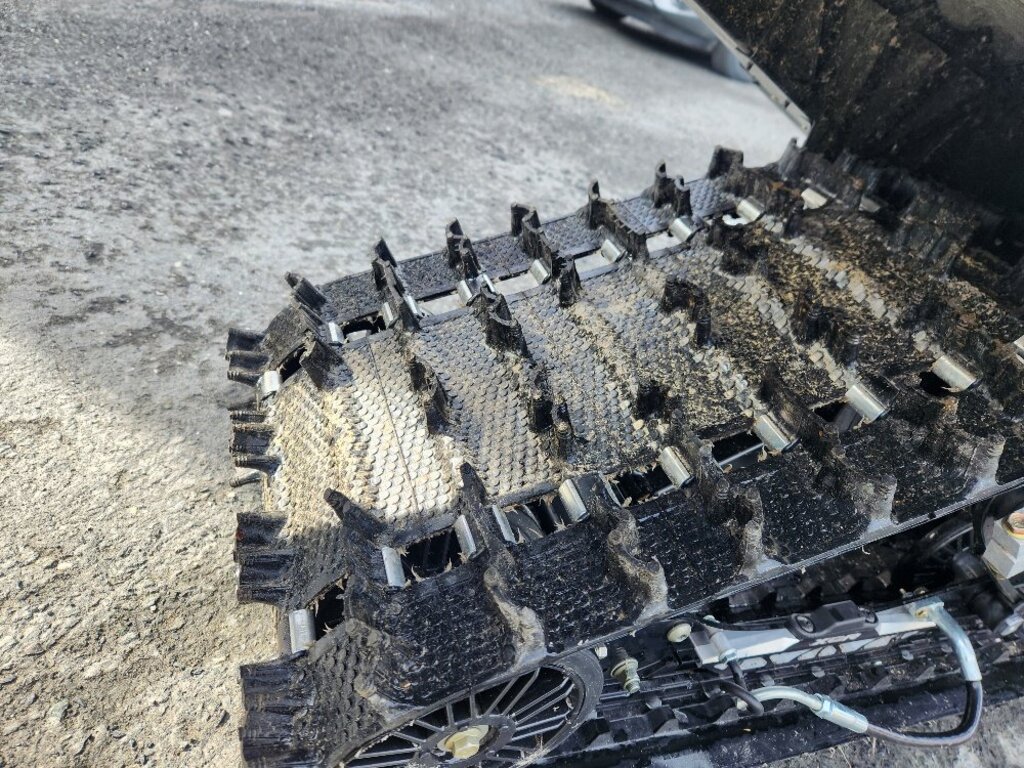 Polaris 9R INDY XCR 136 2025 à vendre