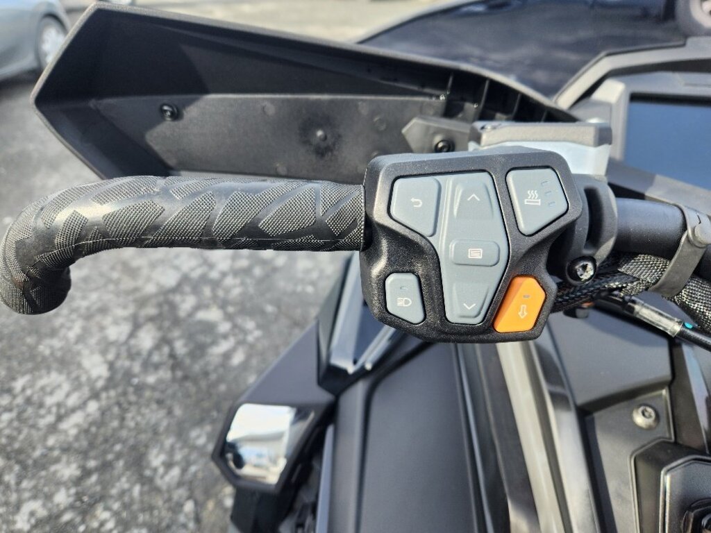 Polaris 9R INDY XCR 136 2025 à vendre