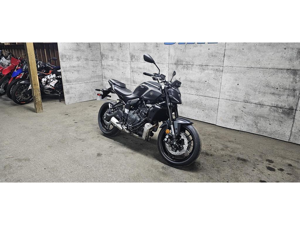 Yamaha MT07 2025 à vendre