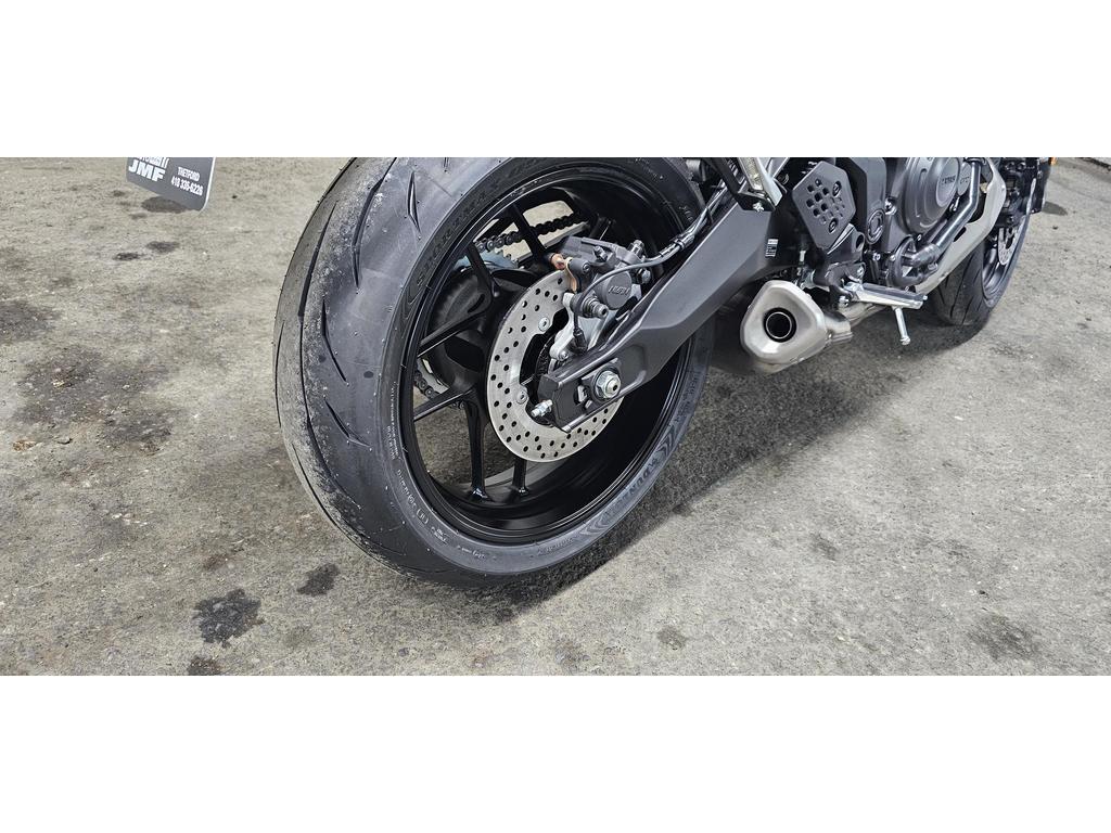 Yamaha MT07 2025 à vendre