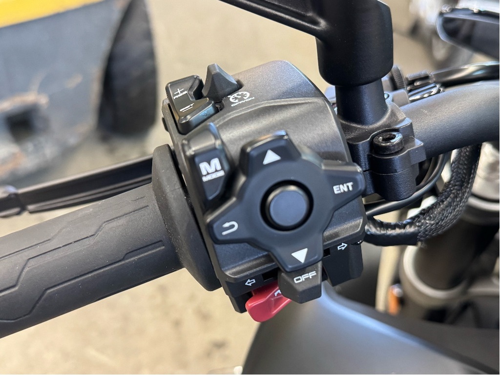 CFMOTO 800NK 2025 à vendre