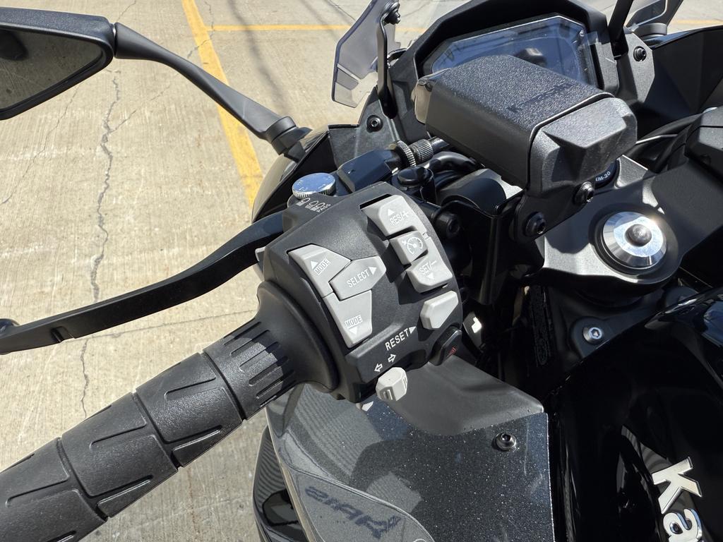 Kawasaki Ninja 1100SX 2025 à vendre