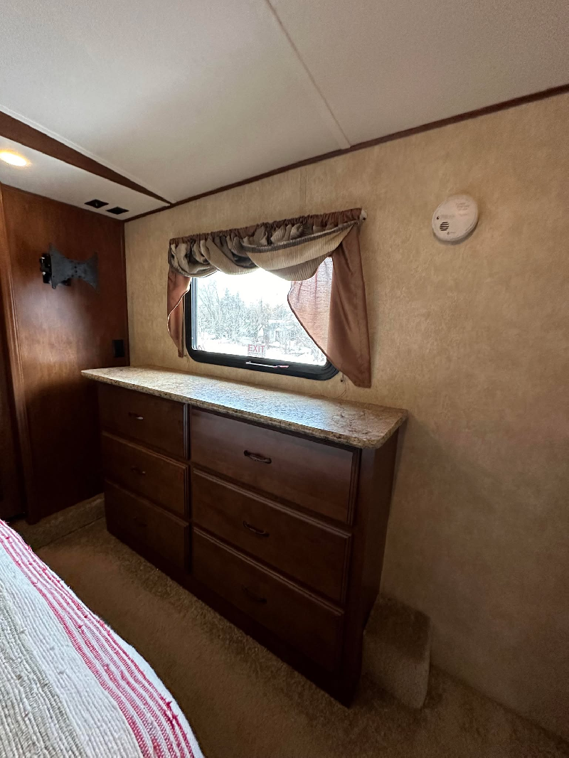 FIFTH WHEEL FOREST RIVER WILDWOOD HERITAGE GLEN LITE 2014 36 PIEDS ,3 SLIDE OUT * VENTE DE PARTICULIER * 418-932-6595 à vendre
