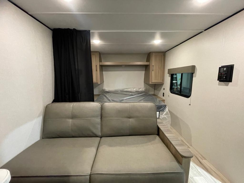 Coleman 23B 2025 à vendre