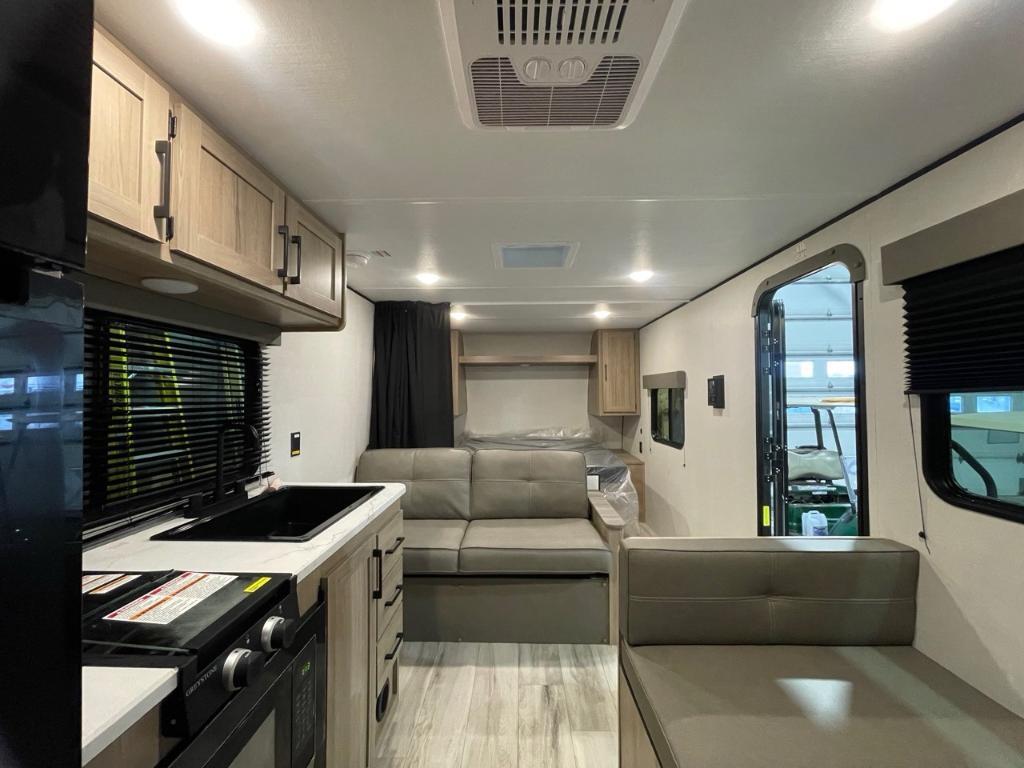 Coleman 23B 2025 à vendre