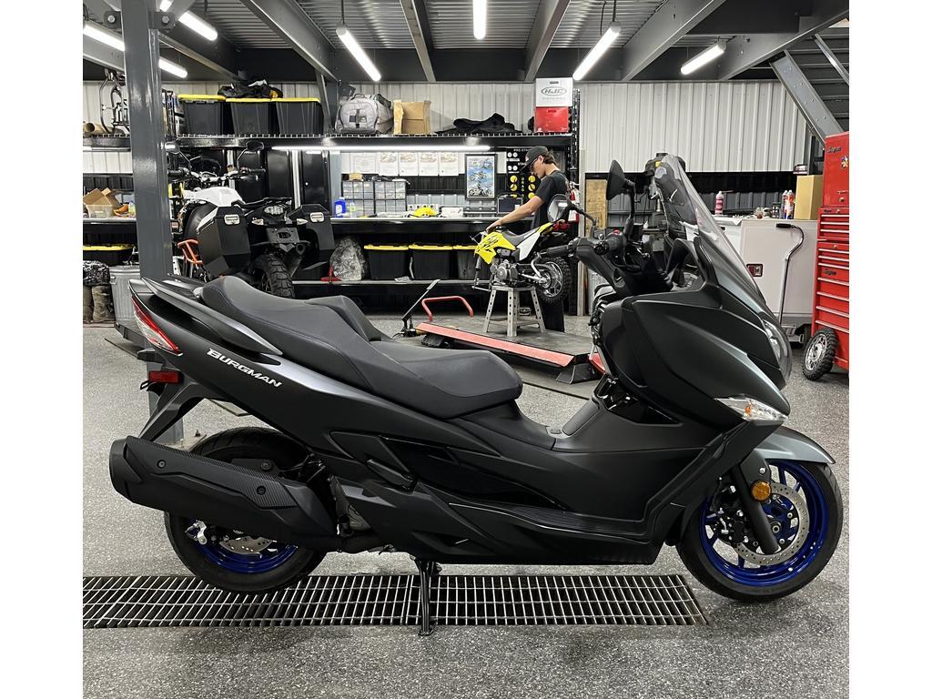 Suzuki Burgman 400 2024