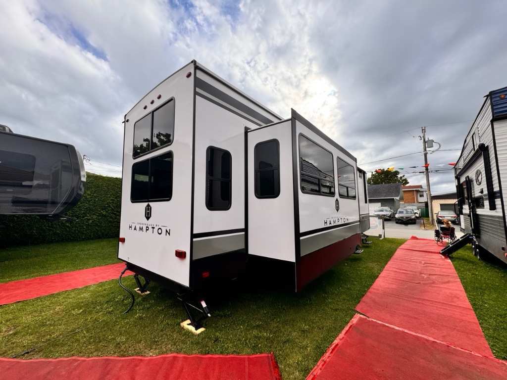 Keystone RV HAMPTON 375DBL 2025 à vendre