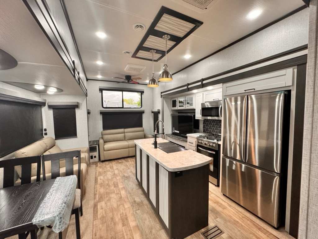 Keystone RV HAMPTON 375DBL 2025 à vendre