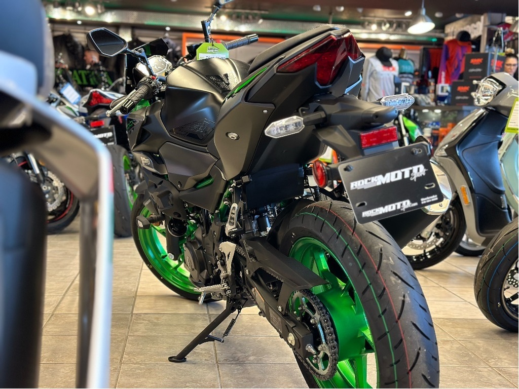Kawasaki Z500 SE 2024 à vendre