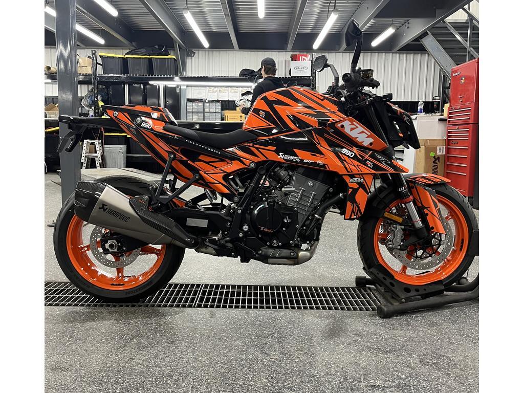 KTM 990 DUKE 2024