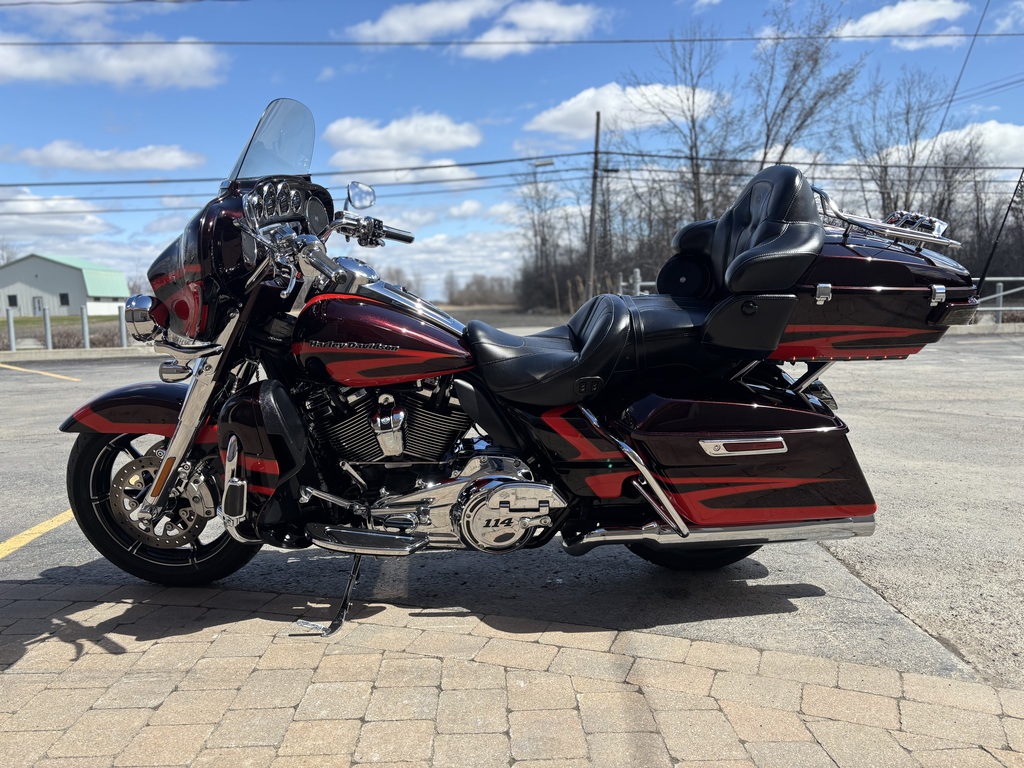 Harley-Davidson FLHTKSE CVO Ultra Limited 2017 à vendre