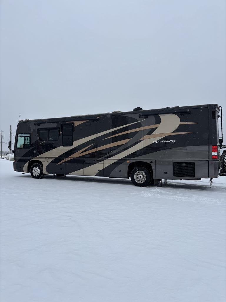 Motorisé 40? National Tradewinds à vendre