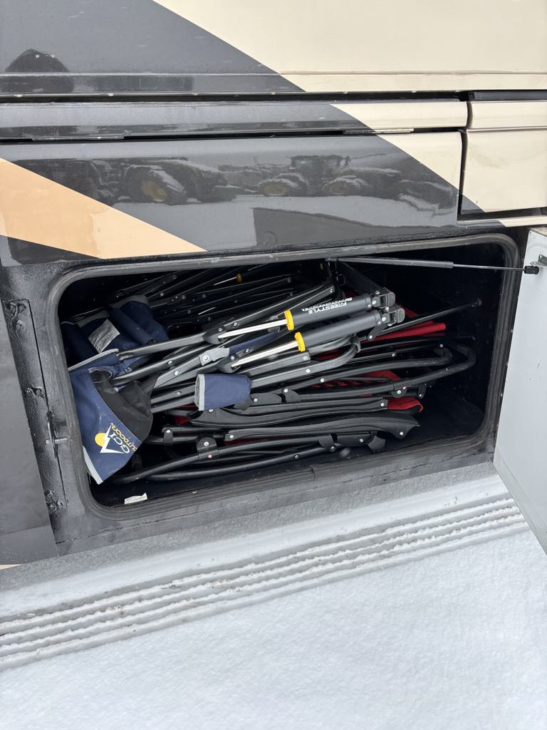 Motorisé 40? National Tradewinds à vendre