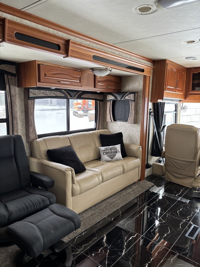 Motorisé 40? National Tradewinds à vendre