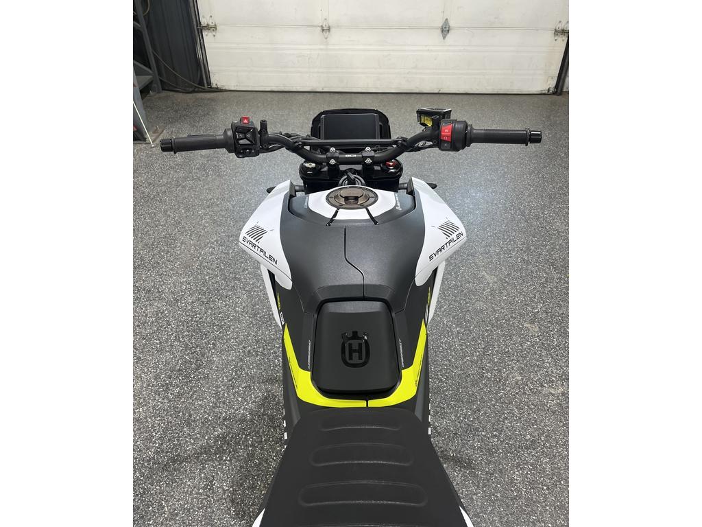 Husqvarna SVARTPILEN 801 2025 à vendre