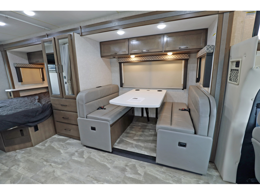 Thor Motor Coach Quantum 2022 à vendre