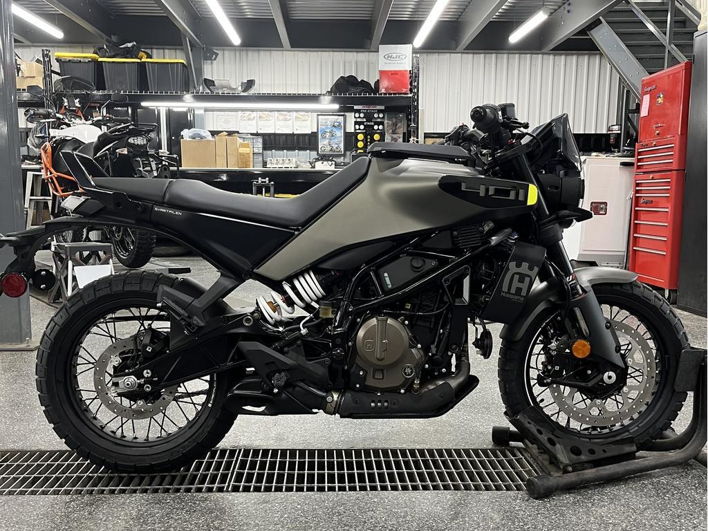 Husqvarna SVARTPILEN 401 B.D. 2024