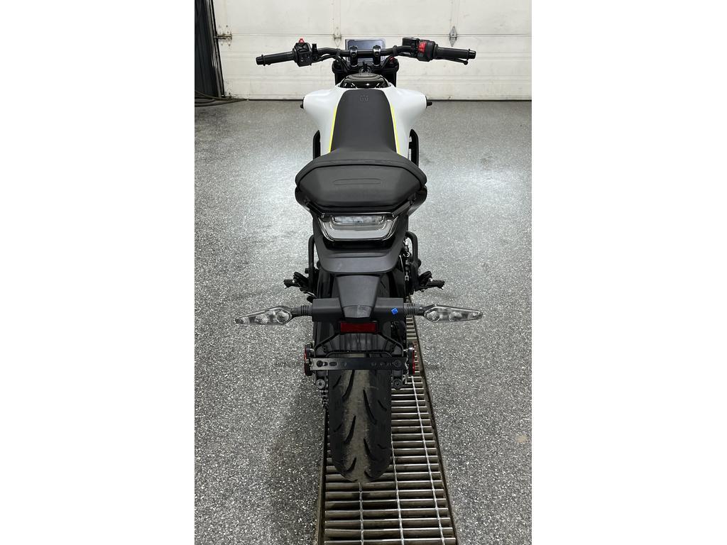 Husqvarna VITPILEN 401 B.D. 2024 à vendre