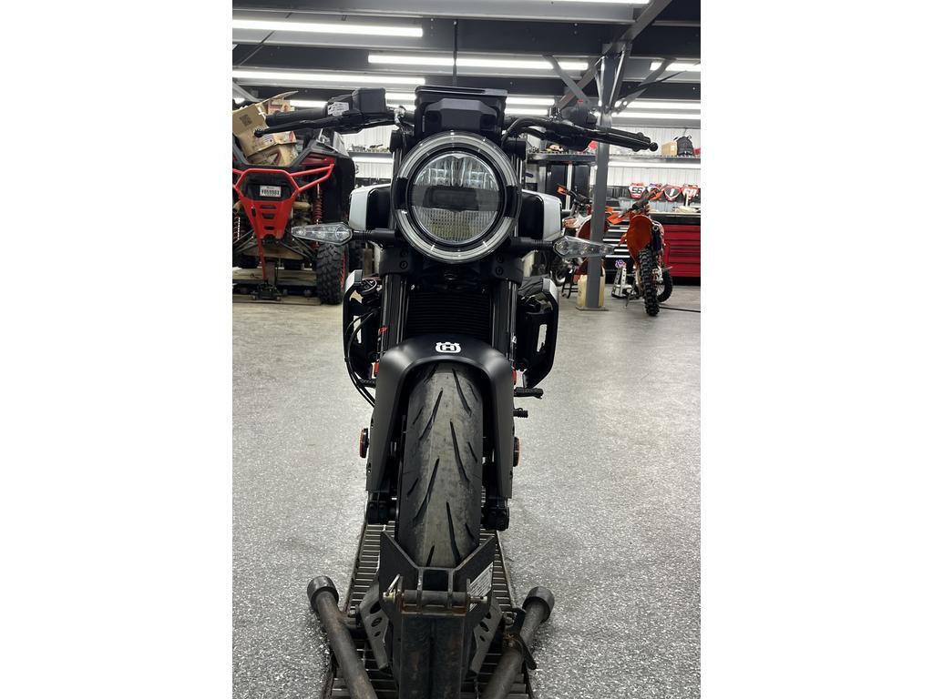 Husqvarna VITPILEN 401 B.D. 2024 à vendre