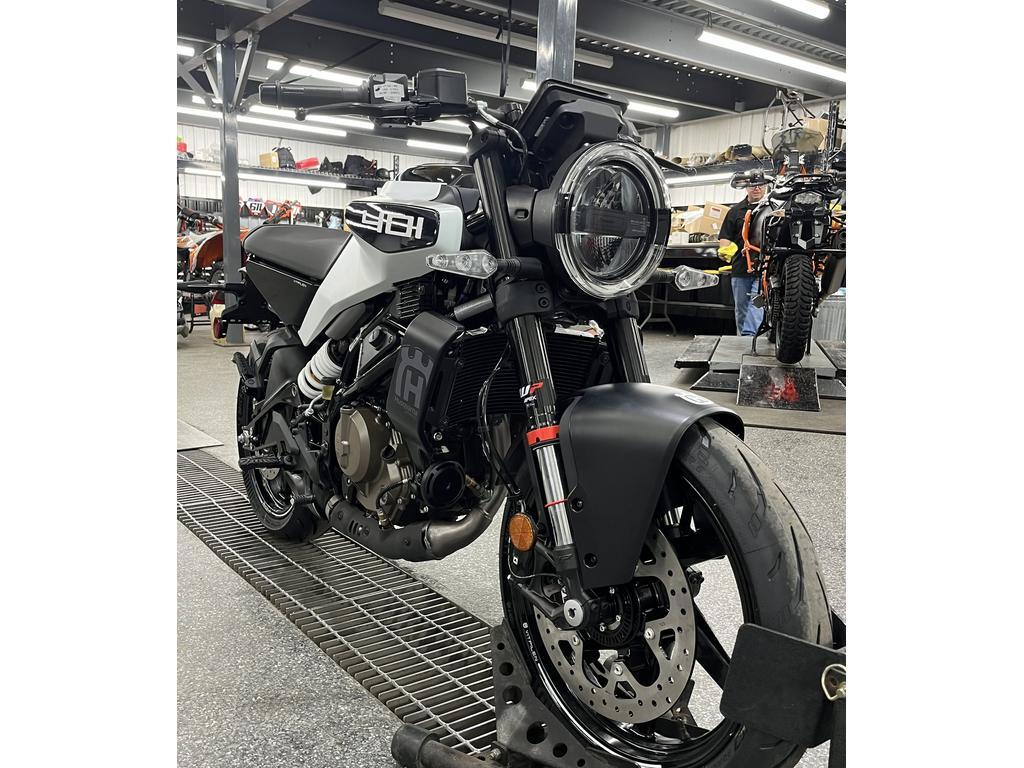 Husqvarna VITPILEN 401 B.D. 2024 à vendre