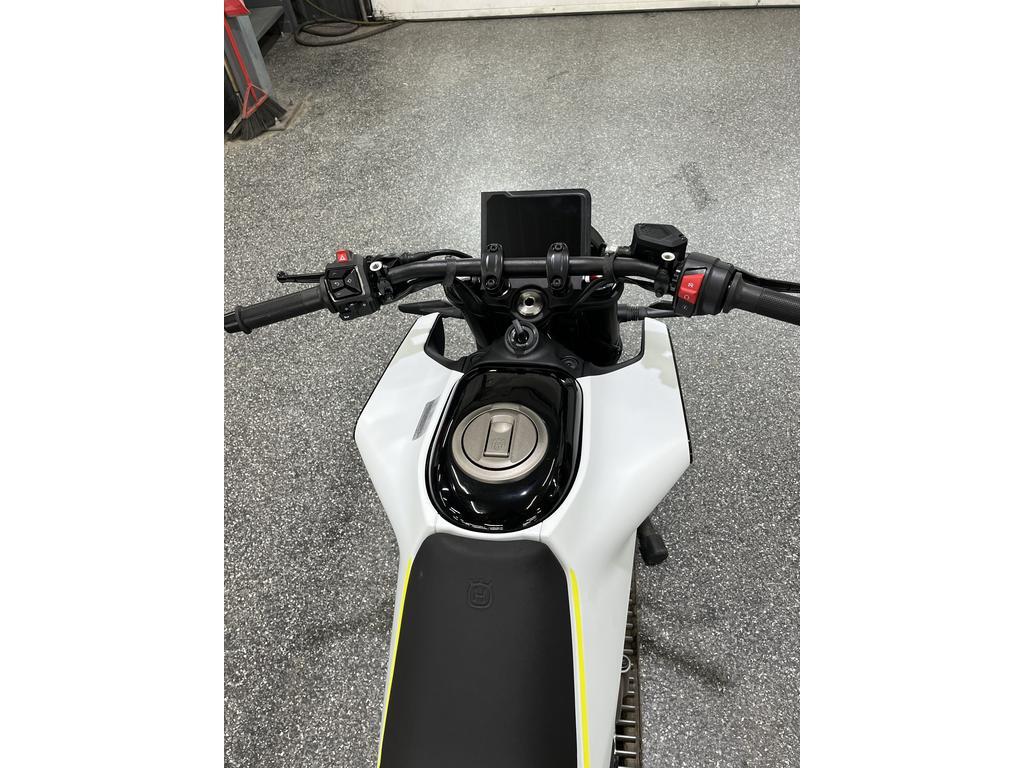Husqvarna VITPILEN 401 B.D. 2024 à vendre