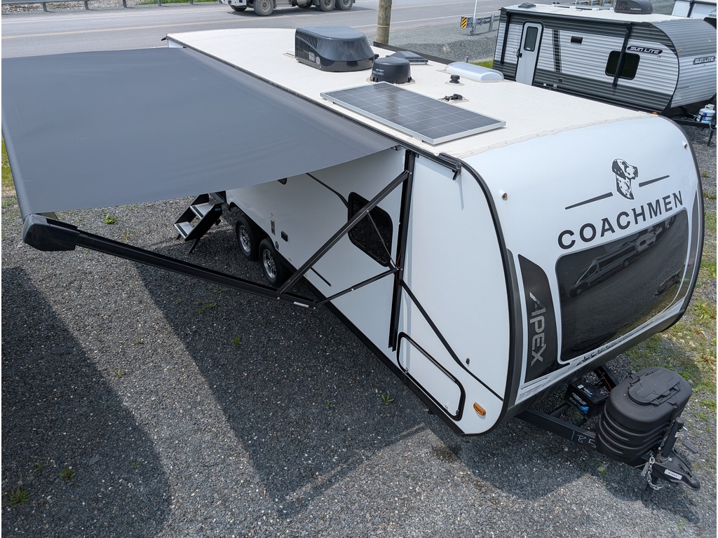 Apex 221RLS 2025 à vendre