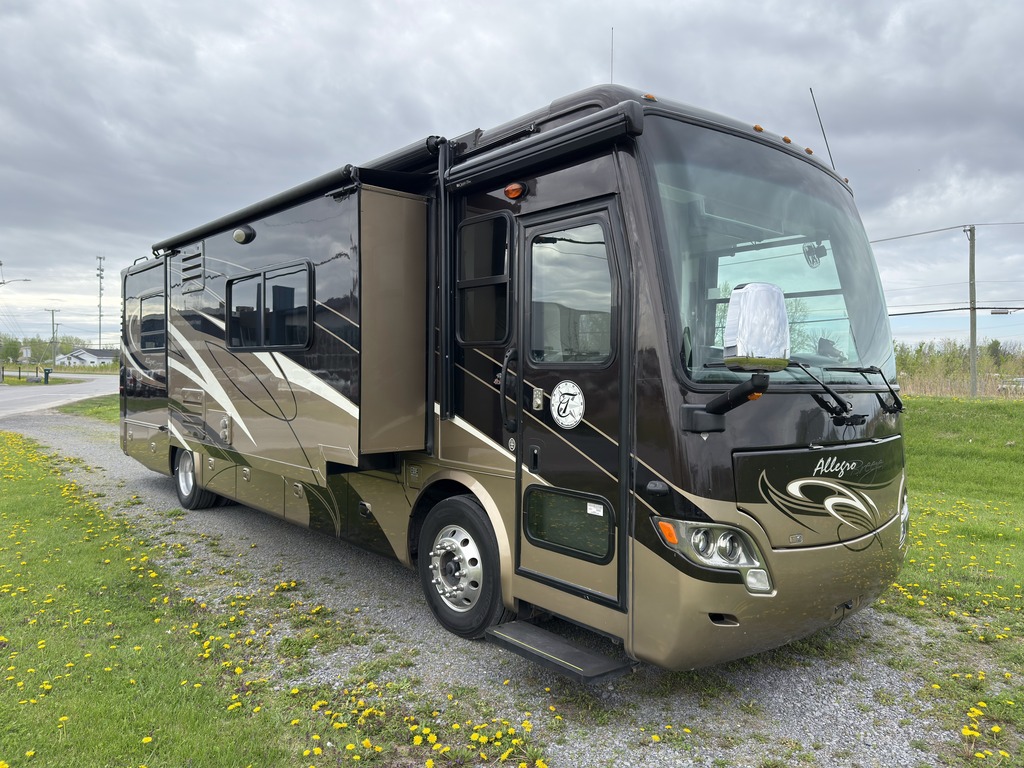 Tiffin Allegro Breeze 32BR 2012