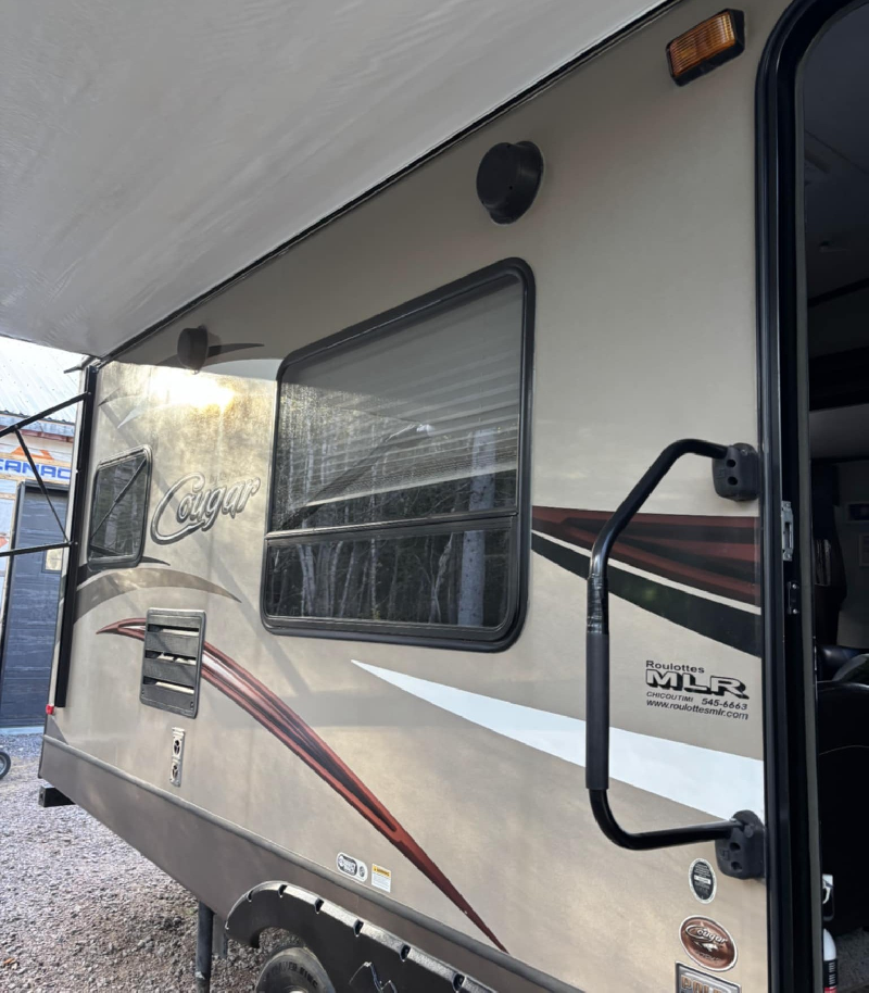 FIFTH WHEEL KEYSTONE COUGAR 27RKS 30 PIEDS 2 EXTENTIONS 7000 LBS * VENTE DE PARTICULIER * 418-932-6595 à vendre