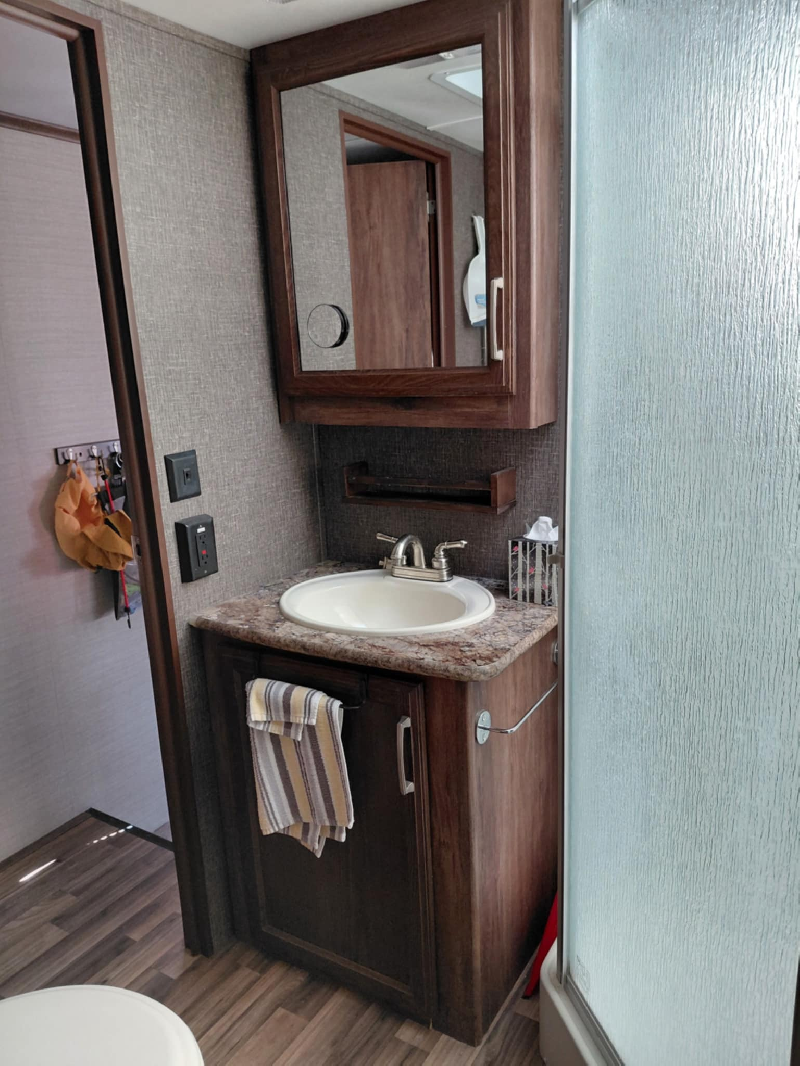 FIFTH WHEEL KEYSTONE COUGAR 27RKS 30 PIEDS 2 EXTENTIONS 7000 LBS * VENTE DE PARTICULIER * 418-932-6595 à vendre