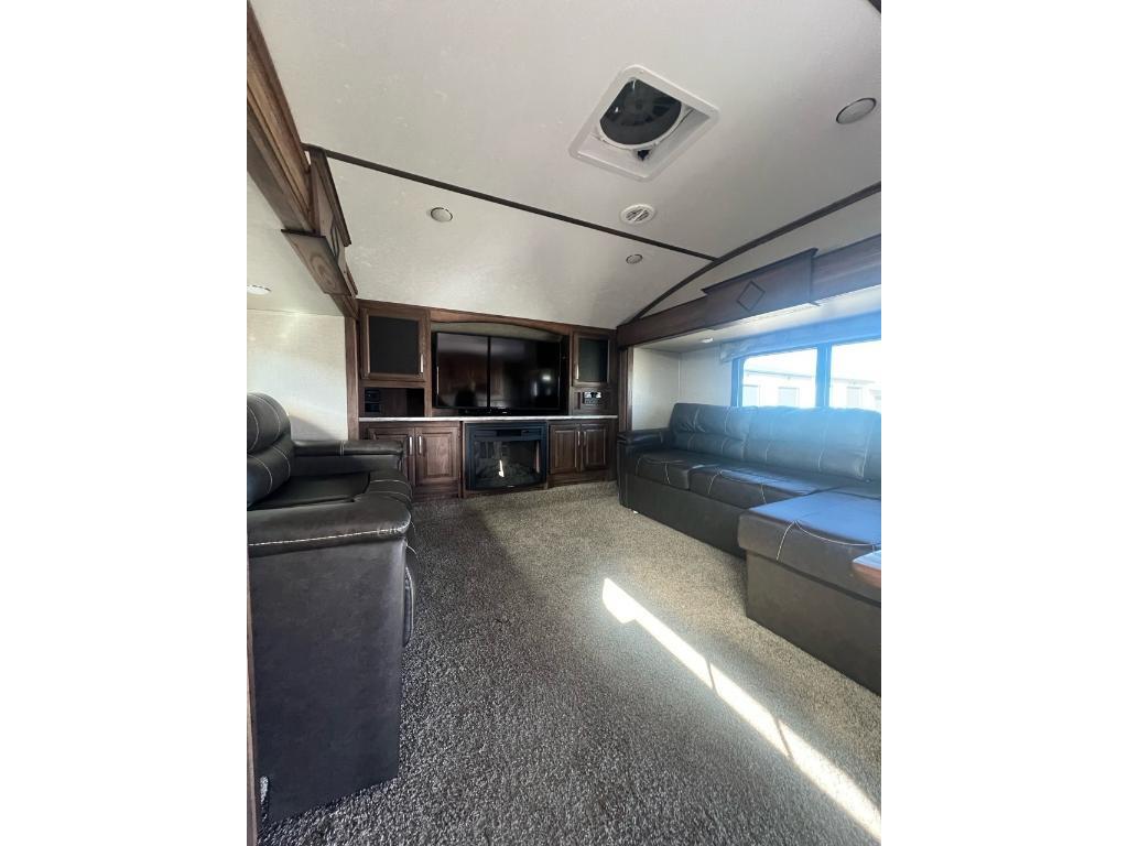 Cougar 337FLS 2018 à vendre