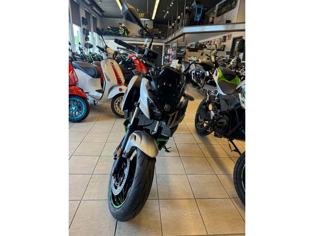 Kawasaki Z7 Hybrid 2024 à vendre