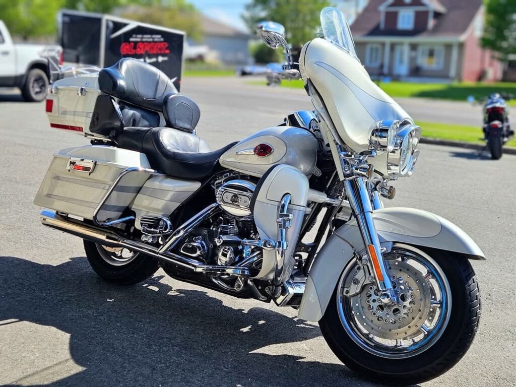 Harley-Davidson FLHTC Electra Glide 2008