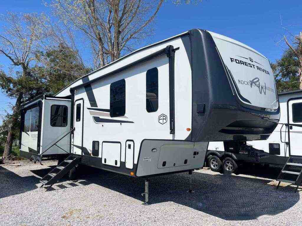 Rockwood Signature 371RK 2026