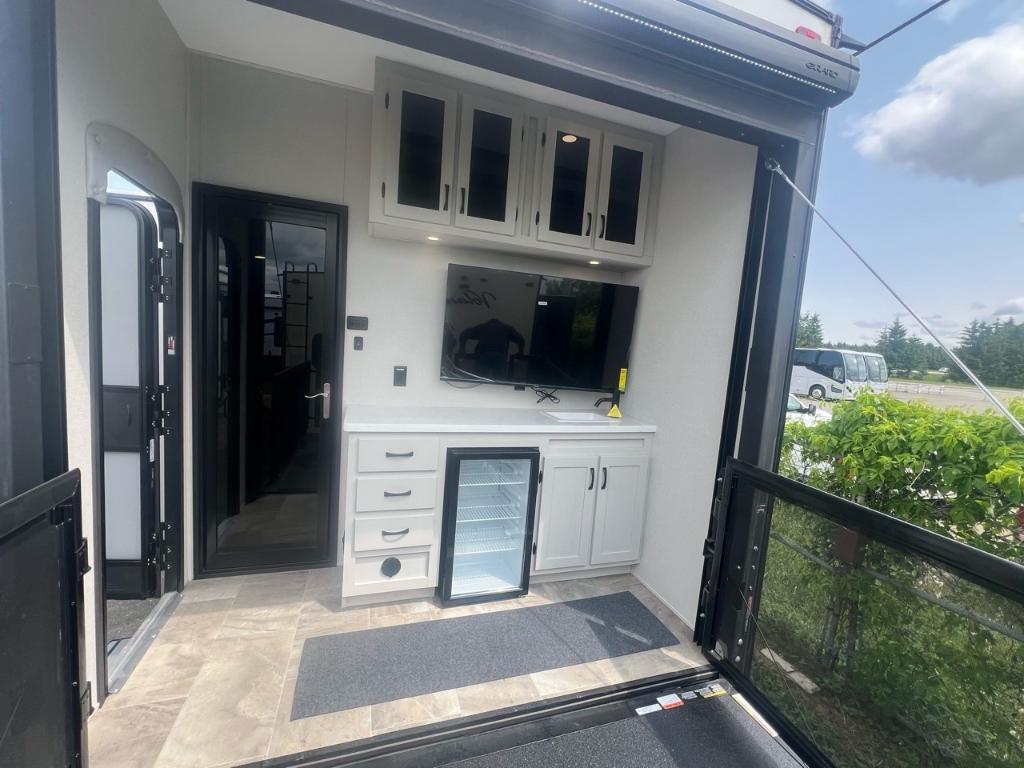 Forest River CHAPARRAL 389DEK-110 2025 à vendre