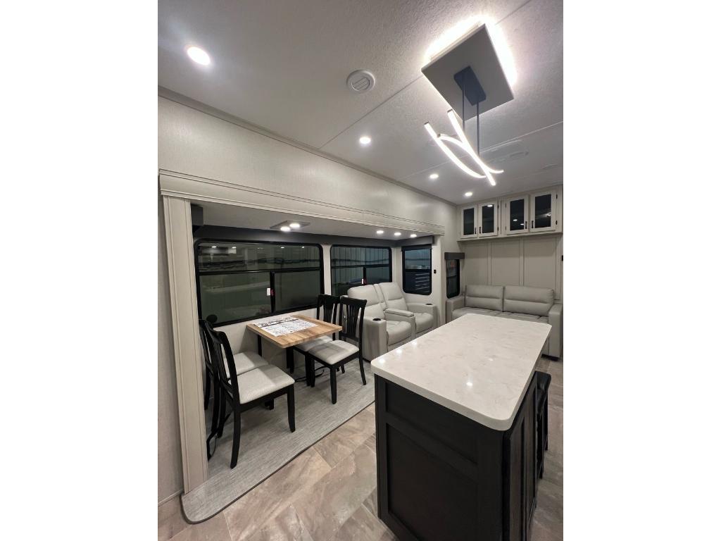 Forest River CHAPARRAL 389DEK-110 2025 à vendre