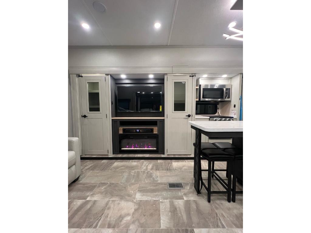 Forest River CHAPARRAL 389DEK-110 2025 à vendre