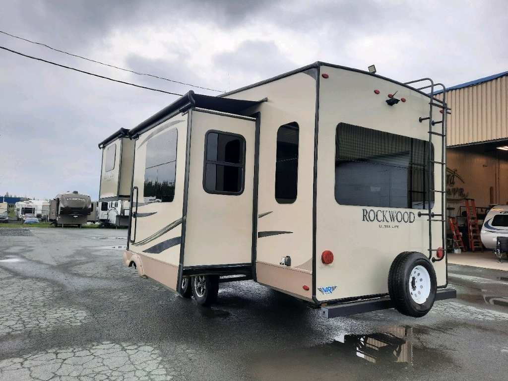 Rockwood Ultra lite 2440BS 2018 à vendre